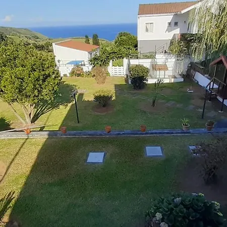 Feriehus Casinha Do Chorao Ribeirinha (Faial)